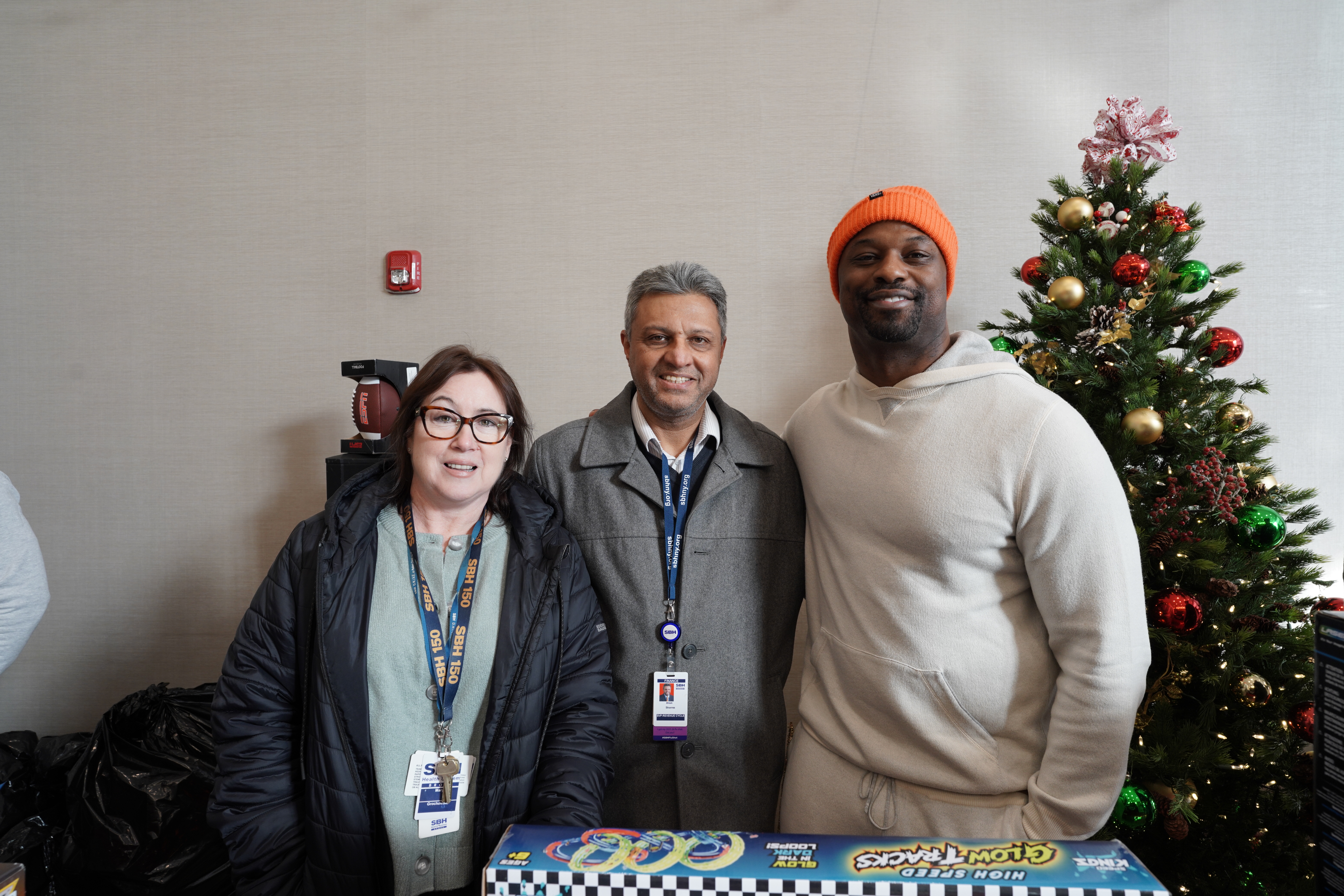 media/2025 Toys for Tots- Alvin/MG AS Bart Scott.JPG